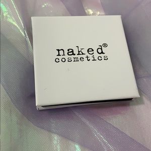 pressed pigment eyeshadow, shade Mother Nature #05